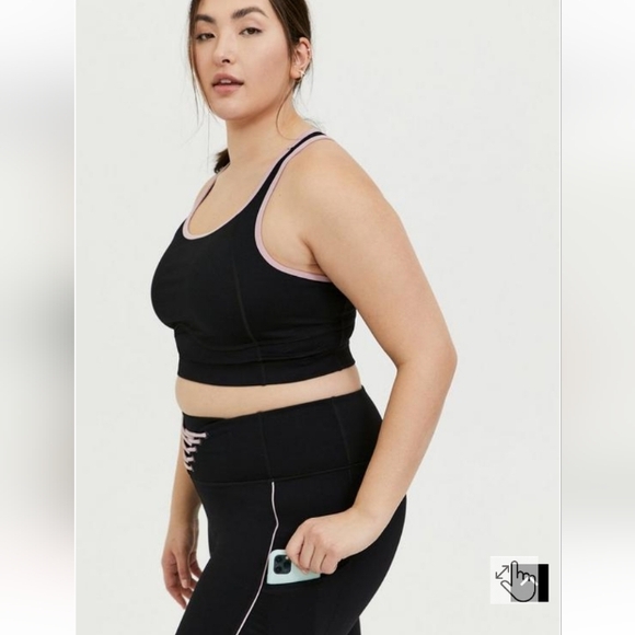 Black & Pink Lattice Front Crop Wicking Active Legging with Pockets - Picture 3 of 7